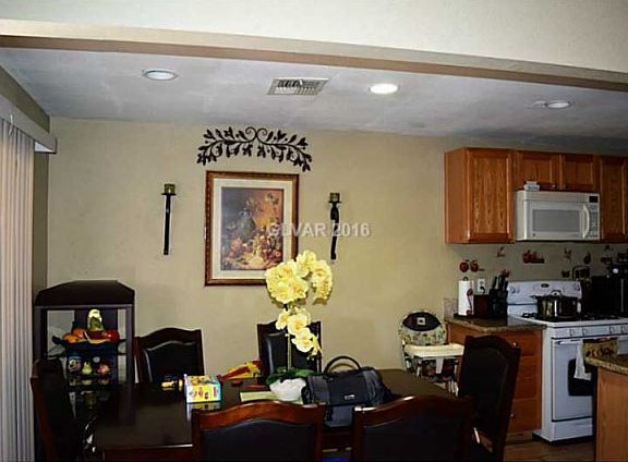 3rd image of 200 Brookside Ln Unit A
