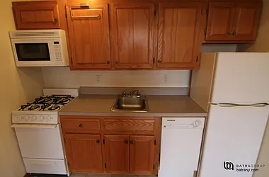 Rented by Batra Group Inc