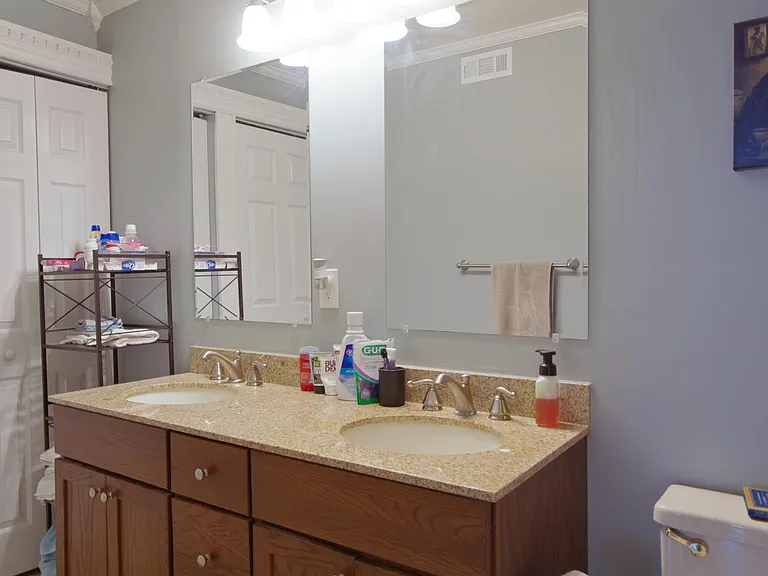 2101 Sandra Rd — Photo 11