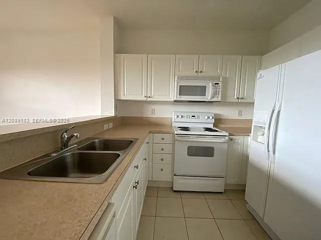 Villas At Carmel Condo No — Photo 4