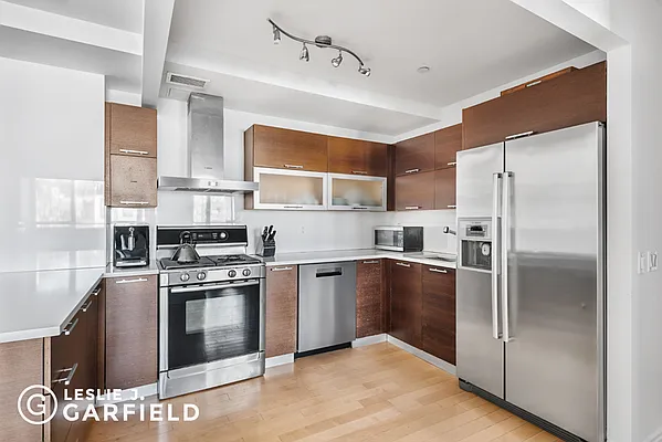 Sold by Leslie J. Garfield | media 4
