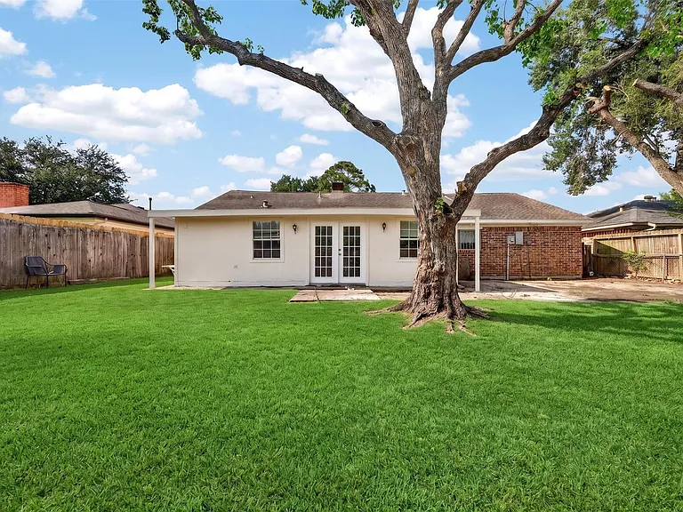 11239 Carvel Ln — Photo 39