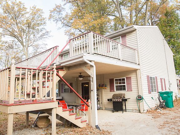 5th image of 3073 Chestnut Ln NE