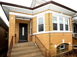 7817 W Sunset Dr, Elmwood Park, IL
