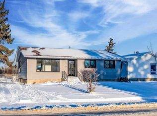 226 S 5th Ave, Wainwright, AB T9W1A8