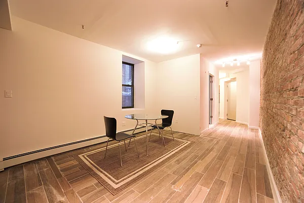 Rented by (LEGACY NOT ACTIVE) DiGiulio Group Real Estate, LLC | media 35