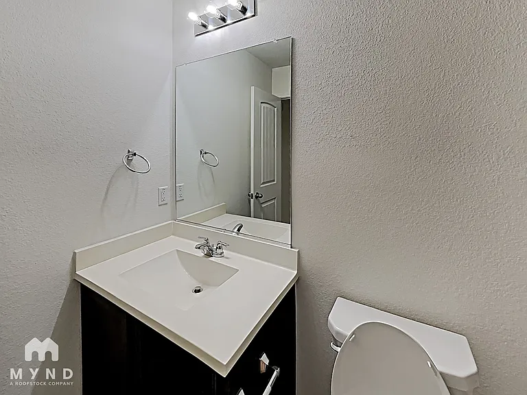 2436 Dolostone Dr — Photo 20