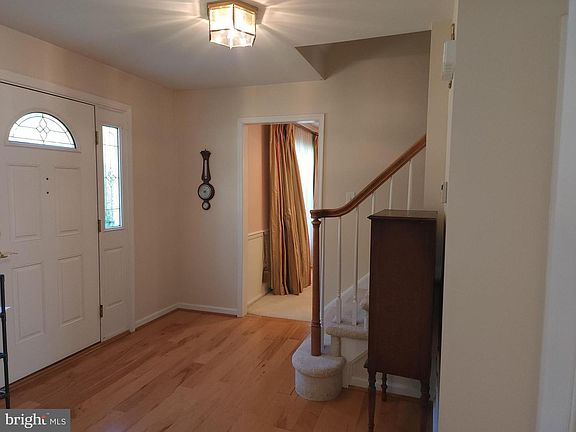 4th image of 121 Ballymeade Dr