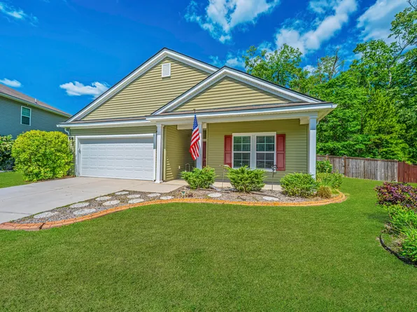 409 Carousel Ct, Summerville, SC 29483