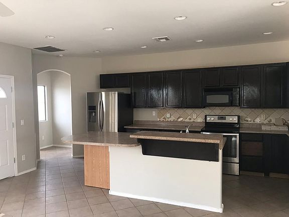 4th image of 28096 N Quartz Dr