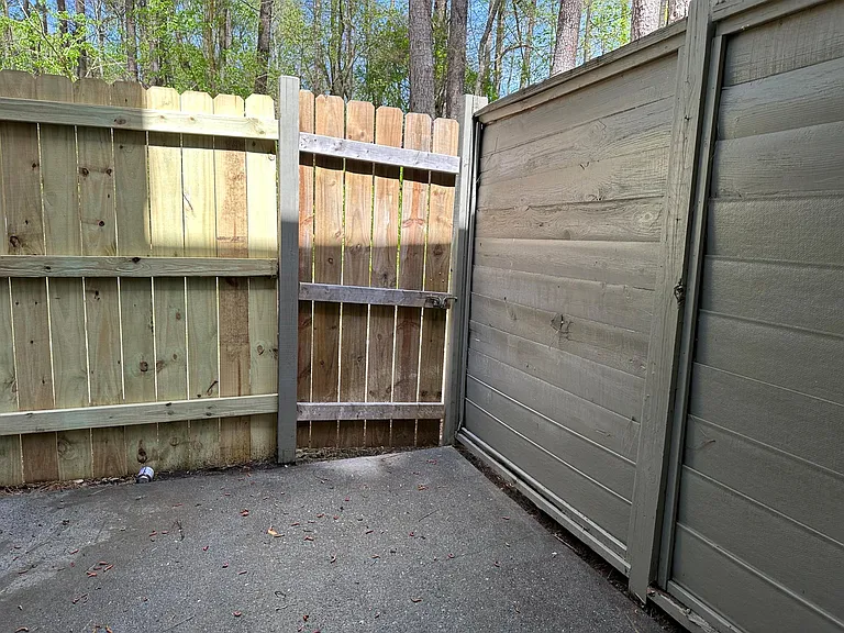 6339 Holcomb Way #D — Photo 25