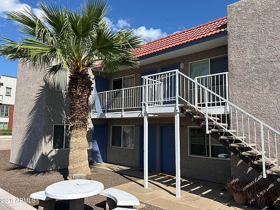 3rd image of 1001 N 9th Street