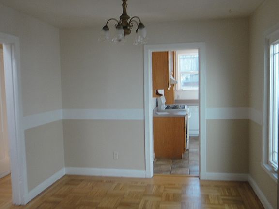 3rd image of 315 Garfield St