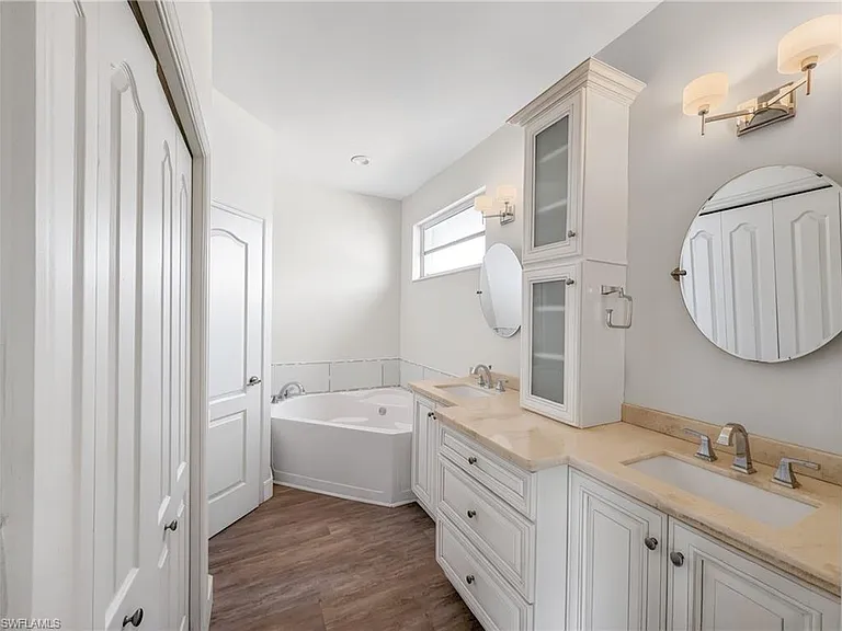 9750 Sassafras Ct — Photo 9