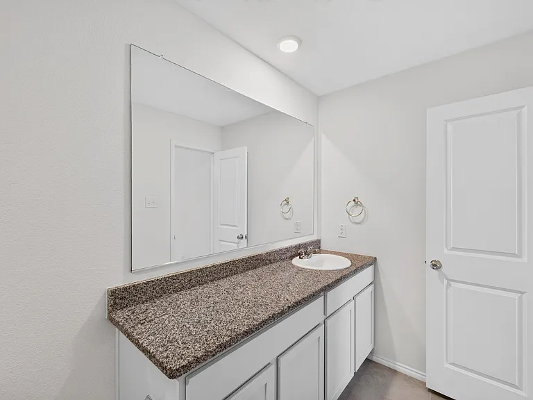 320 Dewberry St — Photo 24