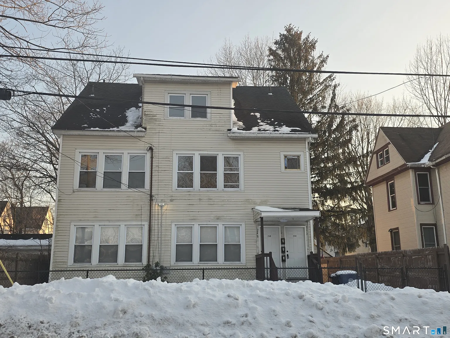2 bed, 1.0 bath, 960 sqft, $1,600 — Photo 1