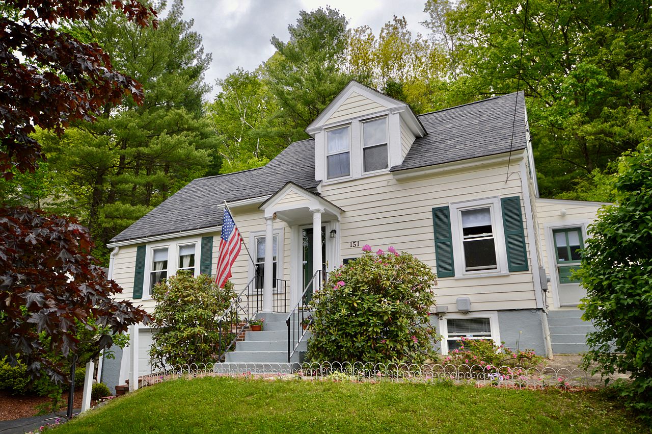 151 Pickering St, Manchester, NH 03104 Zillow