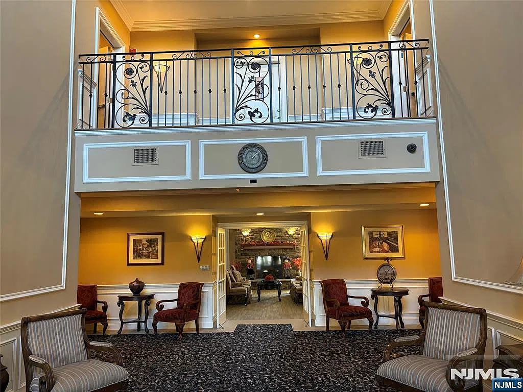 2 bed, 2.0 bath, $3,500 — Photo 2