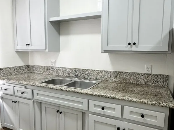 2264 San Anseline Ave APT 3, Long Beach, CA 90815