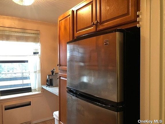 2nd image of 21207 75th Ave APT 6l