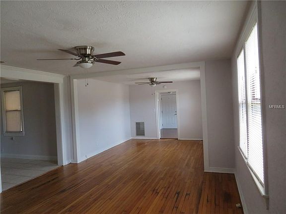 4th image of 3818 W Fig St