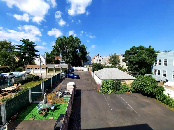 149 West 10th Street image 9 of 10