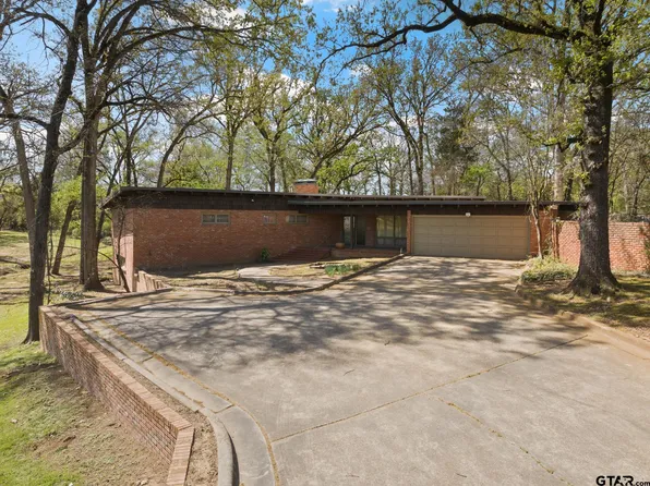 101 Bluebird St, Mount Pleasant, TX 75455