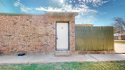 725 Peppertree Dr #29 Photo 1 725 Peppertree Dr #29 Photo 1