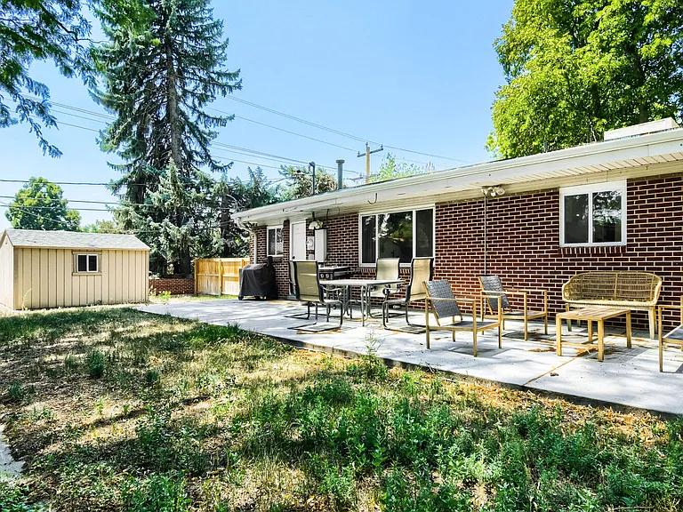 8620 Alta Vista Dr — Photo 16