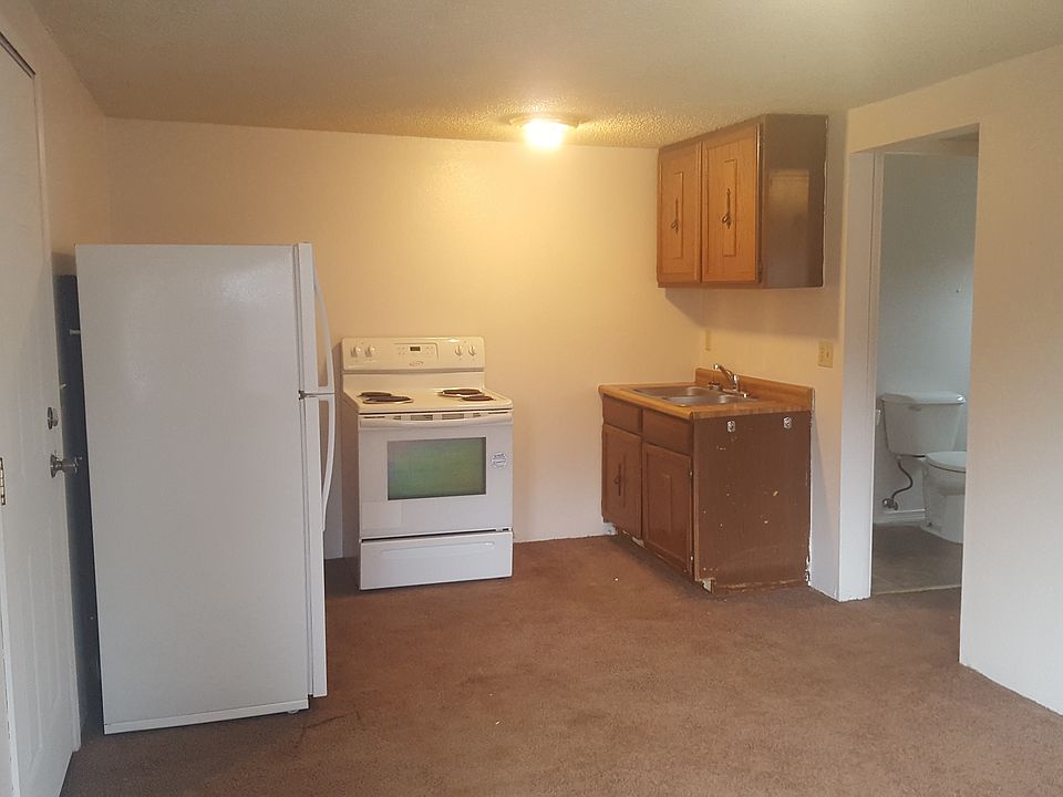 2nd image of 808 5th Ave E #B
