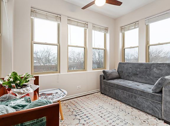 4th image of 3304 W Cullom Ave Unit 3