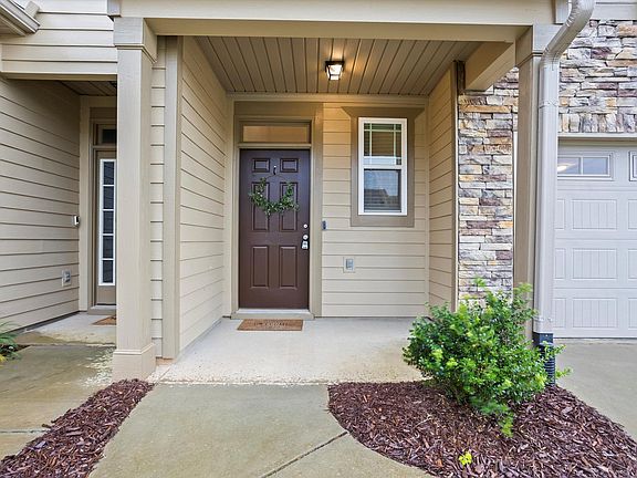 2nd image of 546 Vinings Dr #7