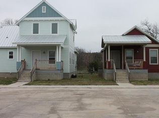 1804 SW Barnard St, Glen Rose, TX 76043