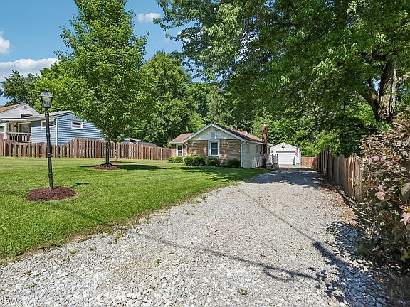 2nd image of 240 S Hickin Ave