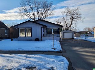 414 7th Ave, Sheldon, IA 51201
