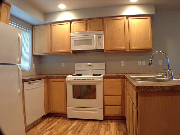 3rd image of 6905 Rainier Dr APT C