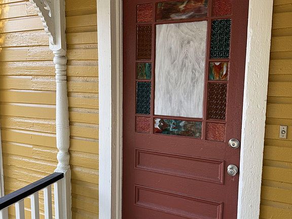 5th image of 1007 N Roxboro St