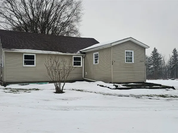 265 W 2nd St, Waterford, PA 16441