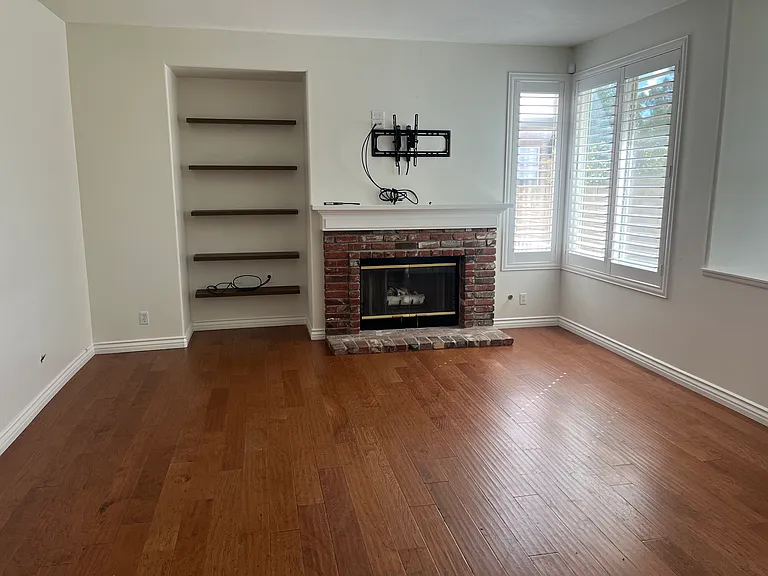 15464 Borges Dr — Photo 15