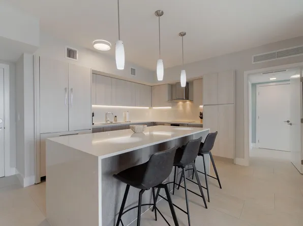 111 SE 1st Ave, Delray Beach, FL