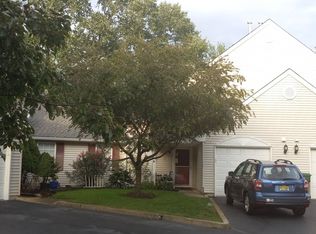 2 Commons Dr, Neptune, NJ 07753