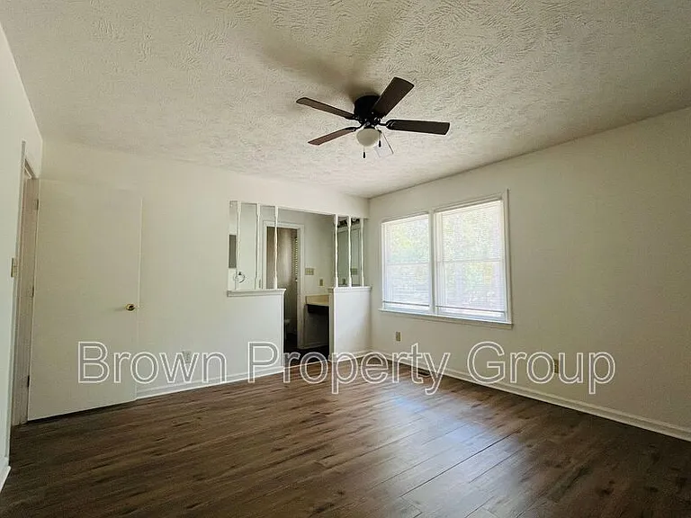 6901 Woodmark Dr — Photo 13