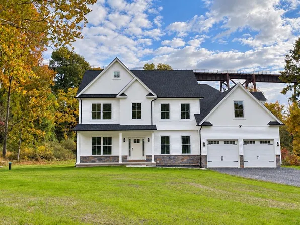 4 Rosewood Lane, Salisbury Mills, NY 12553