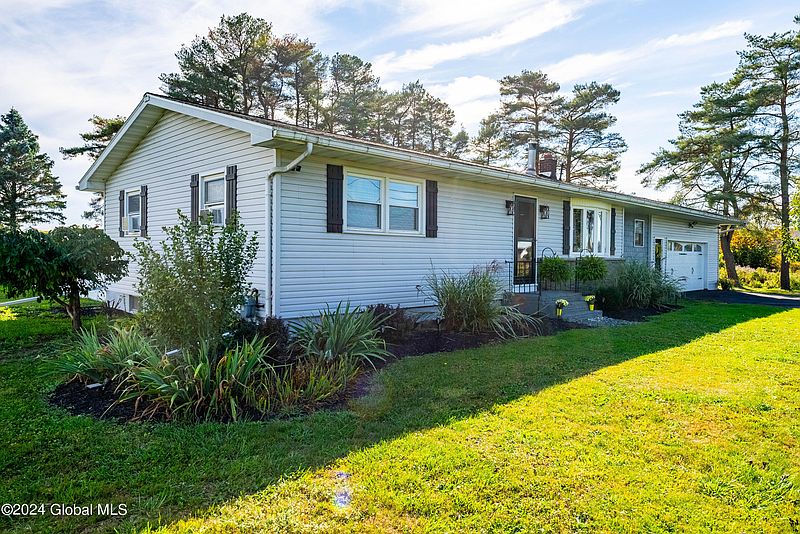 4th image of 102 Johnson Road