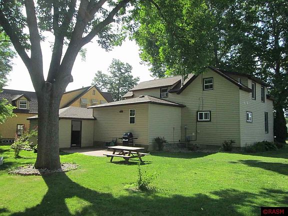 3rd image of 217 7th Ave S