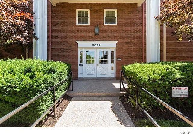 1st image of 10367 Oxford Hill Dr APT 18