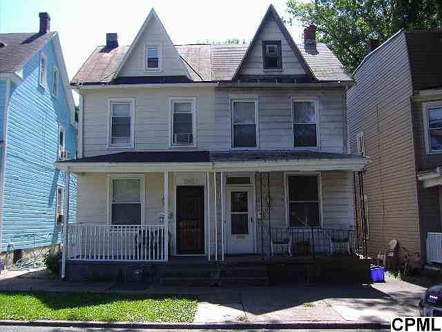 1st image of 1921 Boas St