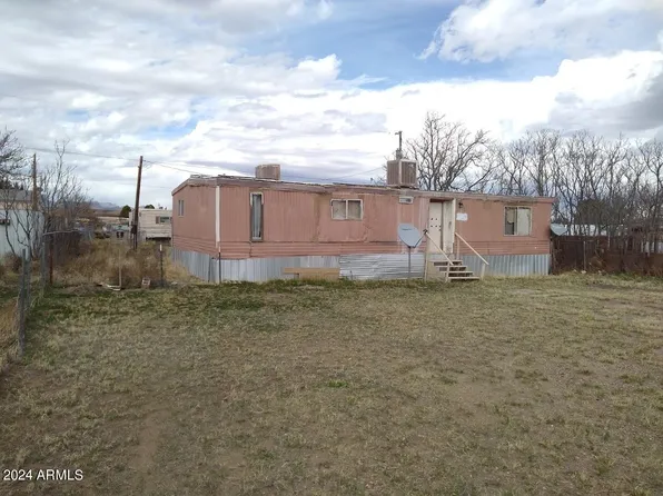 323 E Navajo Street, Huachuca City, AZ 85616