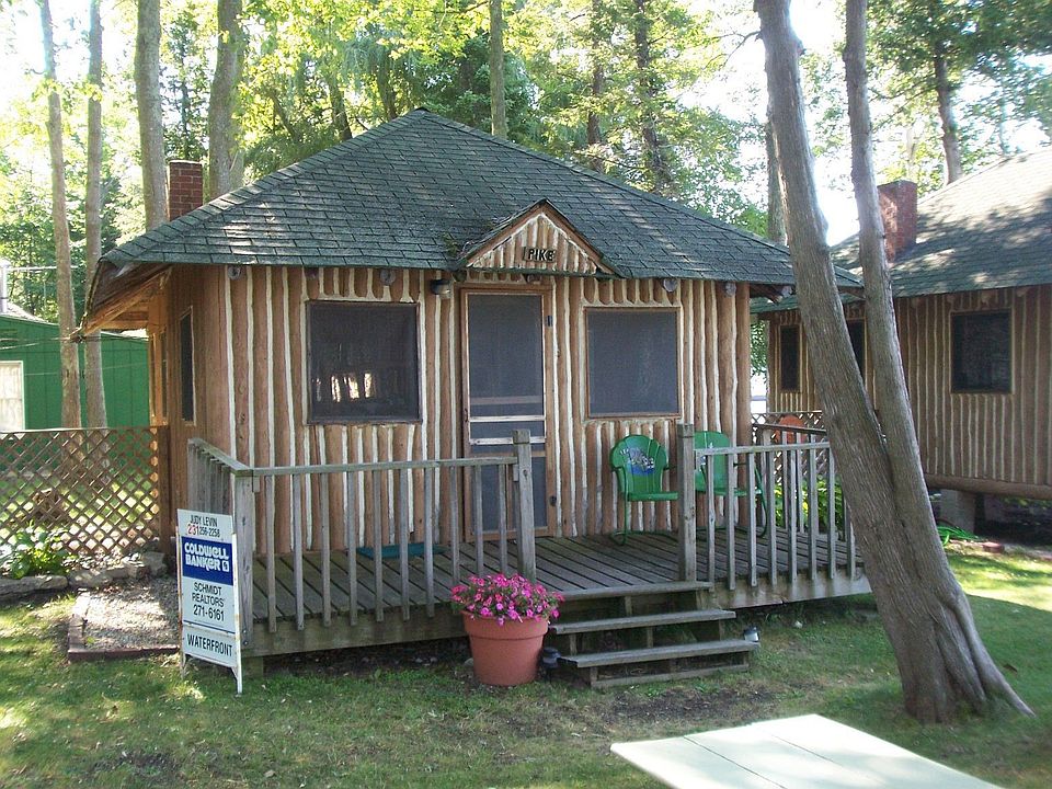 Front of cabin