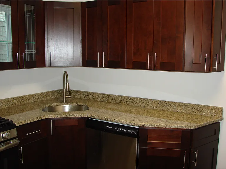 548 S 49th St #4 — Photo 3